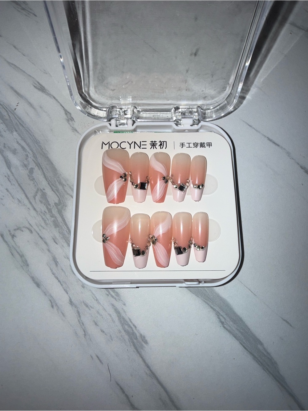 Natural Ombre Rhinestone Press-On Nails - 24 pieces plus Nail Prep Items - Picture 3 of 4